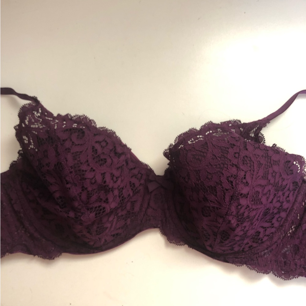 Victoria’s Secret Body by Victoria lined demi 36D bra